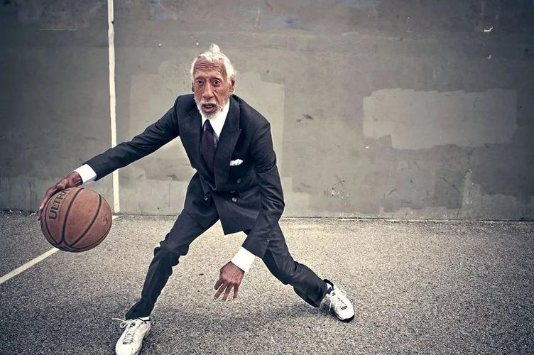 老头篮球打爆年轻人