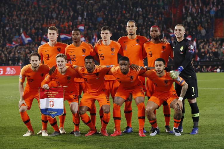 荷兰队vs捷克队阵容